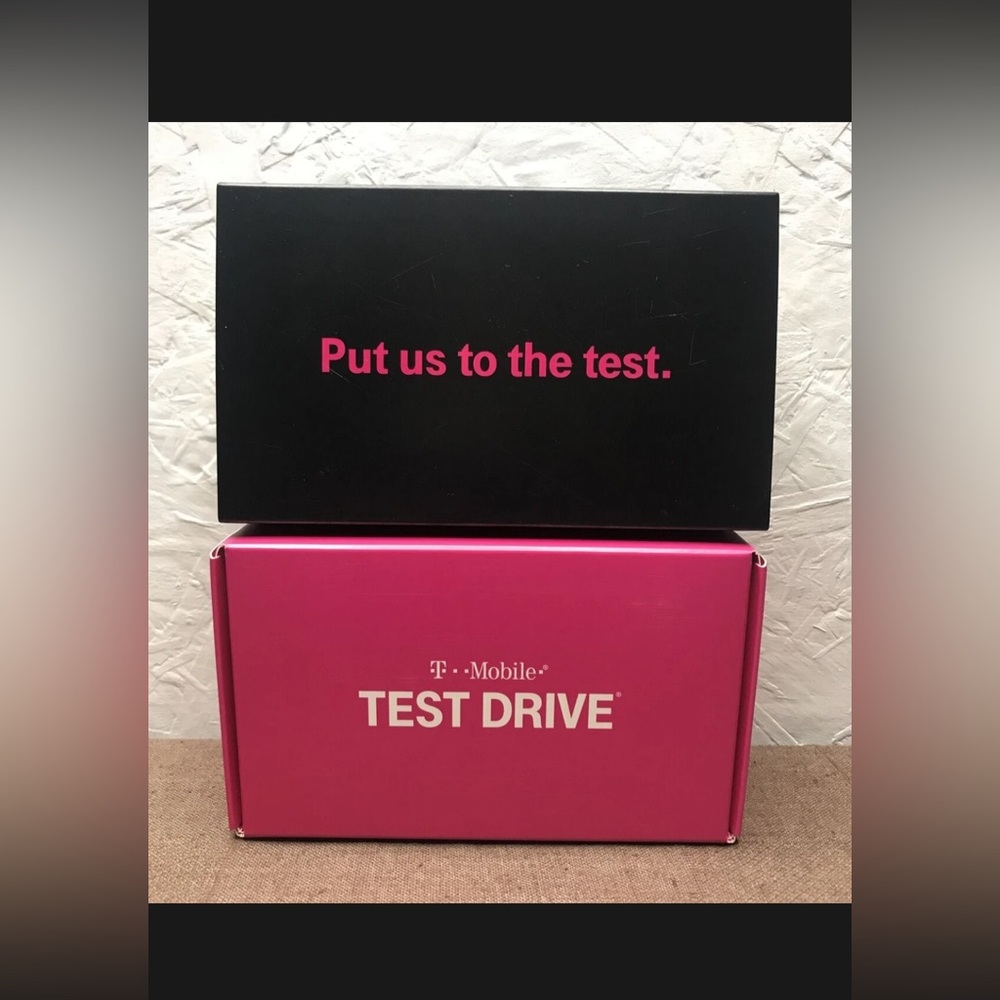 New Sealed T-Mobile T9 Test Drive Mobile Hotspot Kit (Phone Service Required)